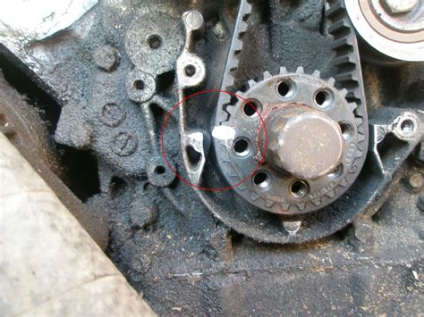 Grafikas, rodantis pagrindinio diržo keitimo intervalus pagal ridą ir laiką