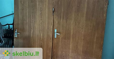 Senovinės medinės sekcijos interjere