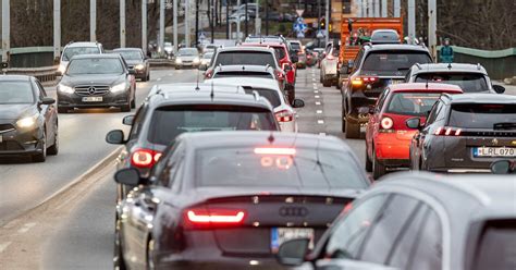 Vairuotojų portretai ir keliai