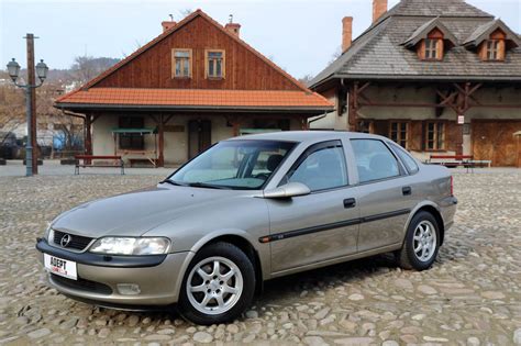 Opel Vectra 1997 automobilio nuotrauka